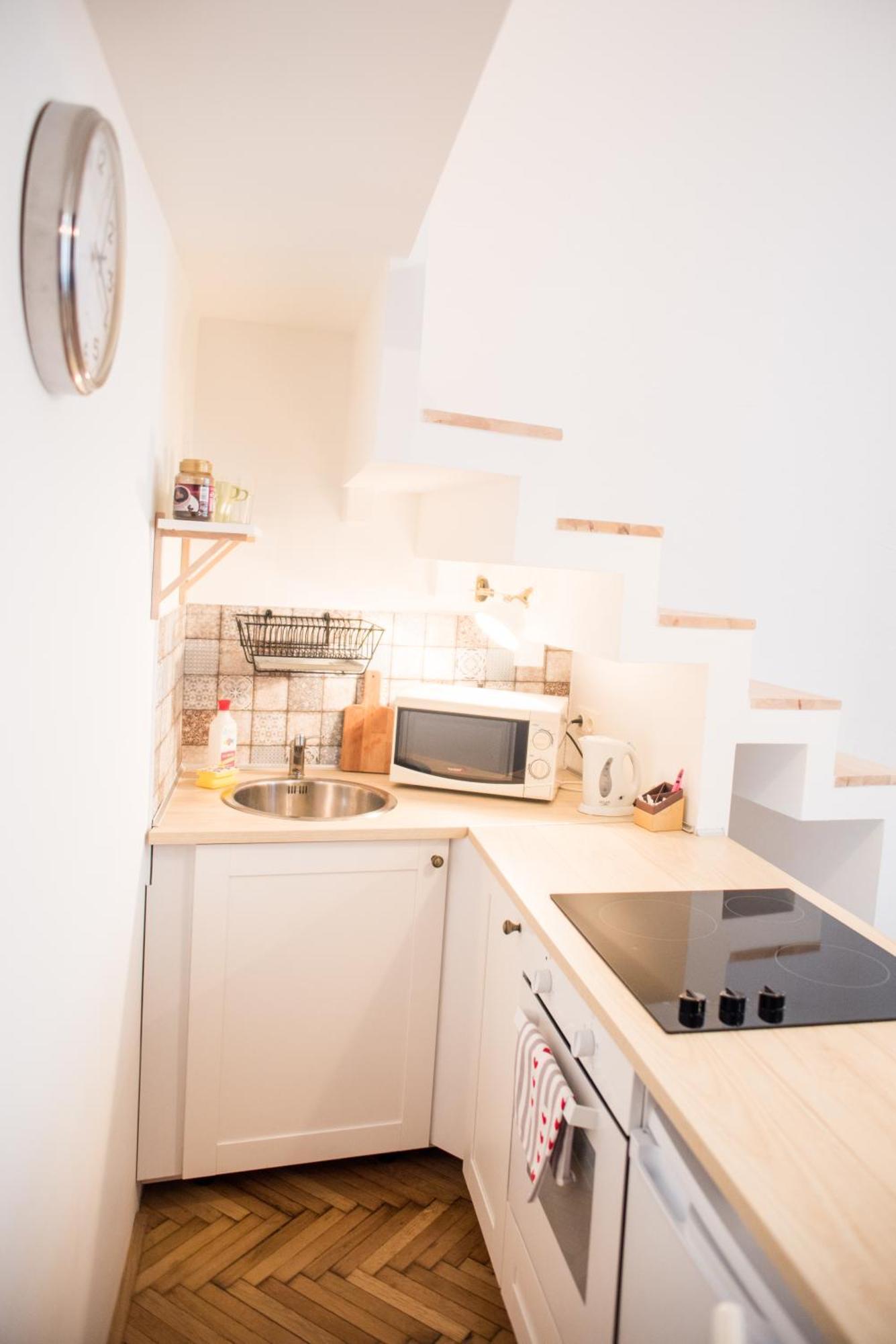 Apartament Downtown W18 *